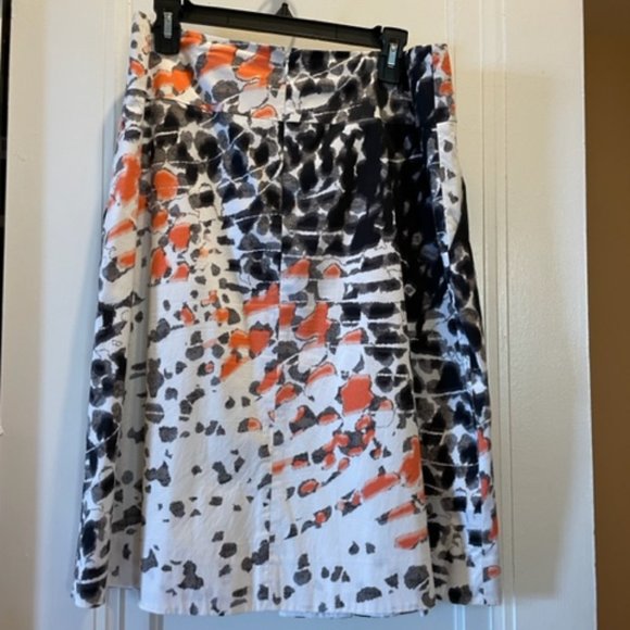 Tahari A shape skirt with from pleats and pockets size 12 - Picture 3 of 6